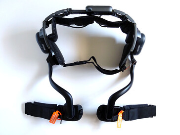 Uitgevouwen. (Afbeeldingsbron: Notebookcheck)