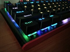 Genesis RX85 RGB Mechanical Keyboard Hands-On