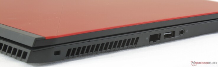 Linkerkant: Noble Lock, Gigabit RJ-45, USB 3.1 Type-A, 3.5 mm audiopoort