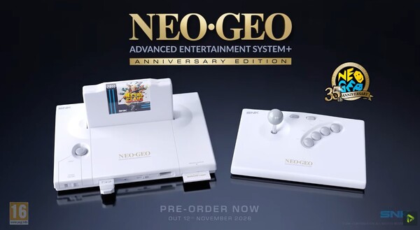 De NeoGeo AES+ Anniversary Edition is wit en wordt geleverd met een draadloze Arcade Stick.