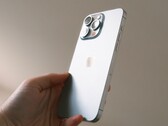 De Apple iPhone krijgt in 2027 een gloednieuw ontwerp. (Afbeeldingsbron: Cătălin Dumitrașcu)