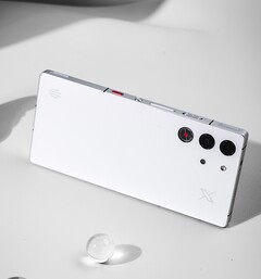 De Nubia RedMagic 10 Pro+. (Afbeelding Bron: Nubia)