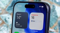 Aankomende Android vlaggenschepen krijgen mogelijk een frontlens die lijkt op Apple's 18 MP Center Stage camera - met een veel hogere resolutie.