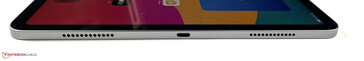 Links: luidspreker, USB-C 3.1 Gen 2