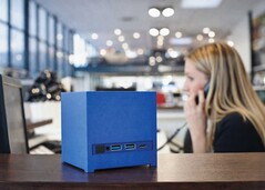 De nieuwe Kubb Essential mini PC van Bleujour is verkrijgbaar in verschillende leuke kleuren.