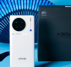 De Vivo X90s in zijn witte kleur. (Afbeelding bron: Vivo)