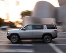 Een afbeelding van de Rivian R1S uit 2027