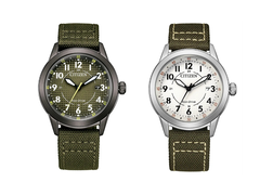 Afgebeeld, van links naar rechts - de Citizen AW1877-09X en AW1870-08A. (Afbeeldingsbron: Joyeria Pato)