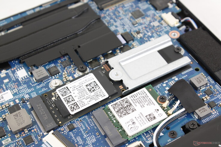 Het systeem kan slechts één M.2 SSD met een lengte van maximaal 80 mm ondersteunen. PCIe4-schijven worden ondersteund