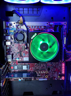 6C/12T AMD Ryzen 7000 test systeem met een Phison E26 controller-aangedreven PCIe Gen5 SSD. (Afbeelding bron: Tom&#039;s Hardware)