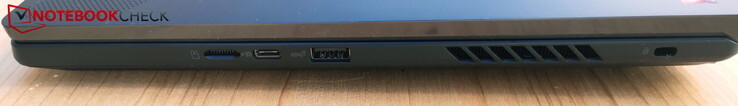 Rechts: microSD-lezer, USB-C 3.2 Gen2 met DP &amp; PD, USB-A 3.2 Gen2, Kensington-slot
