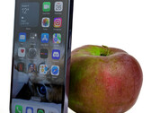 De batterij van de Apple iPhone 14 Pro gaat ongeveer even lang mee als die van het vorige model. (Beeldbron: NotebookCheck)