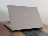 De nieuwe OmniBook Ultra 14 wordt geleverd met een verbeterd 120 Hz OLED-scherm in plaats van het oorspronkelijke 60 Hz IPS-scherm