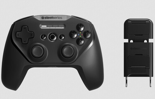 De SteelSeries Stratus+ controller bevat een telefoonhouder, waardoor het een solide allrounder is met hall-effect sensoren. (Beeldbron: SteelSeries)