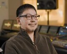 Hitoshi Sakimoto aan zijn mengpaneel in Basiscape, de studio die hij in 2002 oprichtte.