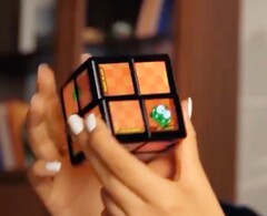 De WOWCube heeft 24 kleine schermen en wordt geleverd met een heleboel puzzelspelletjes (Afbeelding bron: Cubios)
