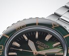 Close-up van de Seiko 5 Sports SKX HDB005, met de nadruk op de donkergroene wijzerplaat