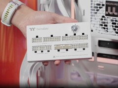 De Dock-module van de Thermaltake Dockpower FI-voeding.
