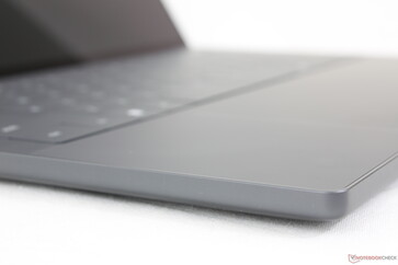 De voorkant loopt niet langer taps toe voor een doosachtigere en stijvere look