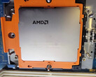De AMD EPYC Genua serie zal CPU's hebben variërend van 16 cores tot 96 cores. (Bron: Yuuki_AnS)