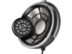 De Grell OAE2 open-oor hoofdtelefoon maakt gebruik van schuine transducers om muzikale optredens beter te simuleren.