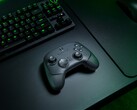 De Razer Wolverine V3 Pro 8K draadloze pc-controller getoond op desktop (Afbeelding bron: Razer PR)