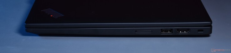rechts: SIM-sleuf, USB A 3.2 Gen 1, HDMI, Kensington-slot