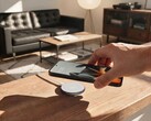 De Moto Snap Wireless Charger levert 25 W aan Qi 2.2-toestellen en 30 W aan Motorola-telefoons die gebruikmaken van het eigen protocol van het bedrijf.