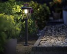 De Philips Radii lampen werken op zonne-energie en kunnen tot 40 uur werken tussen twee oplaadbeurten. (Afbeeldingsbron: Signify)