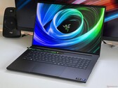 De 2025 Blade 18 (Afbeelding bron: Notebookcheck)