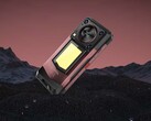 De Oukitel WP56 robuuste smartphone heeft een flinke 16.000 mAh batterij voor lange runtimes. (Afbeeldingsbron: Oukitel)