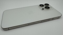 Een prototype iPhone met Taptische knoppen. (Afbeeldingsbron: Apple Insider)