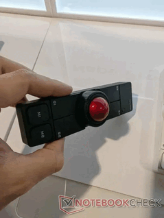 Keychron Trackball Zwart. (Afbeeldingsbron: Notebookcheck/Stephen Pereyra)