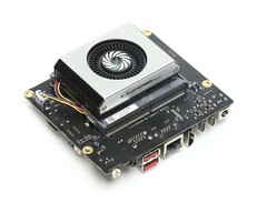 De LattePanda Mu Ultra is een nieuwe single-boardcomputer, die hier verkrijgbaar is als ontwikkelaarskit