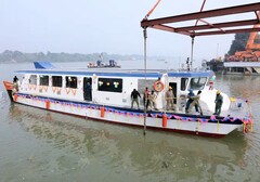 Dheu elektrische veerboot gebouwd door GRSE voor de overheid van West-Bengalen (Bron: EMobility+)