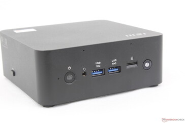 Voorkant: Aan/uit-knop met vingerafdruk, 3,5 mm headset, 2x USB-A (10 Gbps), MicroSD-lezer, CoPilot-knop