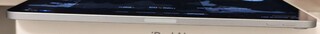 Boven: dock voor Apple Pencil, volumeknop