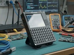 RootBoard: Nieuw, op de Raspberry Pi gebaseerd draagbaar apparaat