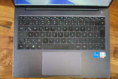 Het toetsenbord van de Huawei MateBook 14 is erg gevoelig voor vingerafdrukken