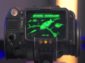 De functionele Pip Boy 3000 replica door Bethesda en The Wand Company afgebeeld (bron: IGN YT)