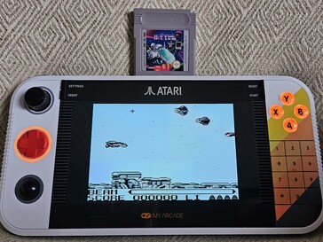 Het GameBoy-spel R-Type loopt soepel (Afbeelding bron: Marc Zander, Notebookcheck)