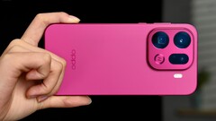 De Chinese variant van de Oppo Find X9 Pro komt ook in deze stijlvolle rode kleur (Afb. bron: Weibo)