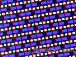 Scherpe OLED subpixel array