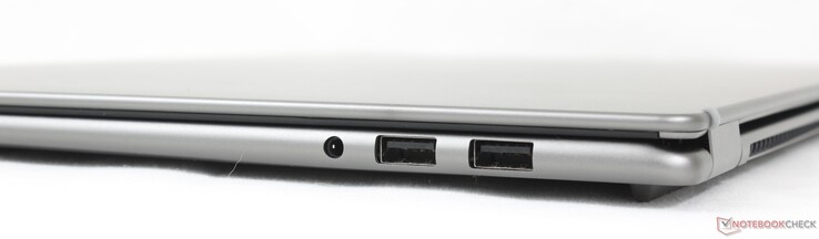 Rechts: 3,5 mm headset, 2x USB-A 3.2 Gen. 1