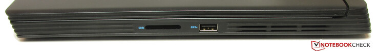 Rechterkant: geheugenkaartlezer (SD), USB 3.2 Gen 1 (Type-A)