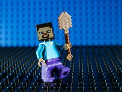 Een afbeelding van een minifiguur van Steve uit Minecraft.
