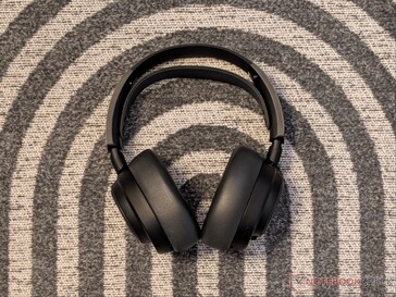 Arctis Nova Pro Omni in het zwart.