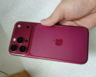 iPhone 18 Pro designmodel in Dark Cherry.