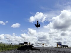 Een afbeelding van de nieuwe drone die opstijgt (Drone Pro Hub via YouTube; bijgesneden screenshot)