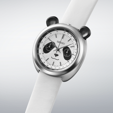 De Seiko power design project panda-chronograaf in het wit